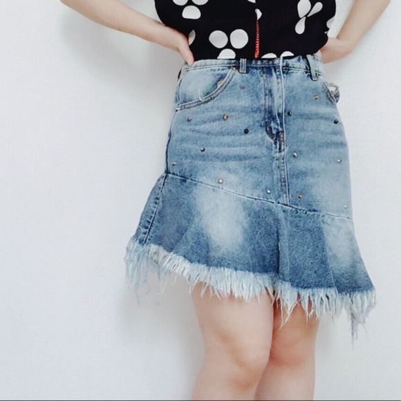 denim skirt with ruffle hem